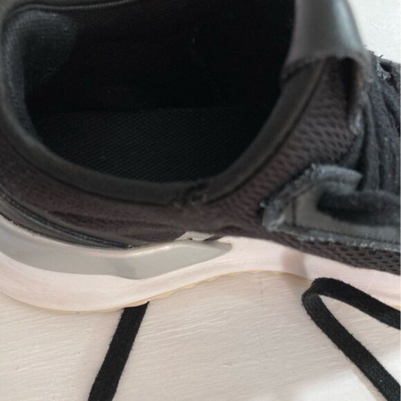 Adidas Originals U_Path Run Shoes Women’s 6 Black White Silver Casual Sneakers - Picture 8 of 9